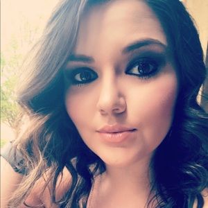 Meet your Posher, Haley